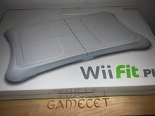 Laden Sie das Bild in den Galerie-Viewer, Wii Fit Plus Balance Board