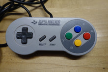Laden Sie das Bild in den Galerie-Viewer, Super Nintendo Controller