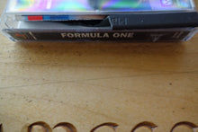Laden Sie das Bild in den Galerie-Viewer, Formula One