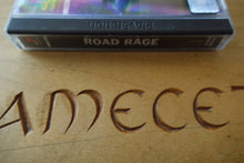 Laden Sie das Bild in den Galerie-Viewer, Road Rage