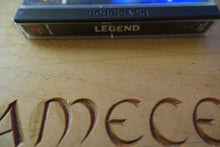 Laden Sie das Bild in den Galerie-Viewer, Legend