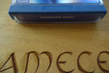 Laden Sie das Bild in den Galerie-Viewer, Vanishing Point