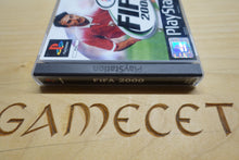 Laden Sie das Bild in den Galerie-Viewer, FIFA 2000