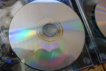 Laden Sie das Bild in den Galerie-Viewer, Silent Hill 2 in der Kartonbox - UK-Version