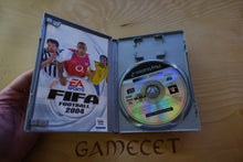 Laden Sie das Bild in den Galerie-Viewer, FIFA Football 2004 (Platinum)
