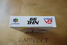 Laden Sie das Bild in den Galerie-Viewer, NHL 99