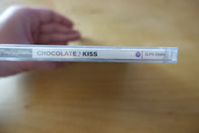 Laden Sie das Bild in den Galerie-Viewer, Chocolate Kiss - Japan