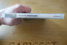 Laden Sie das Bild in den Galerie-Viewer, Family Diamond - Japan