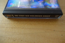 Laden Sie das Bild in den Galerie-Viewer, Die Stadt Der Verlorenen Kinder