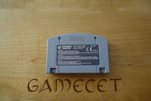 Laden Sie das Bild in den Galerie-Viewer, International Superstar Soccer &#39;98