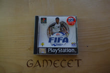 Laden Sie das Bild in den Galerie-Viewer, FIFA 2001